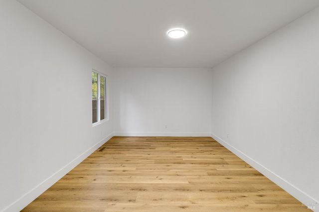 30 Cherokee Ct, Santa Rosa, CA 95403