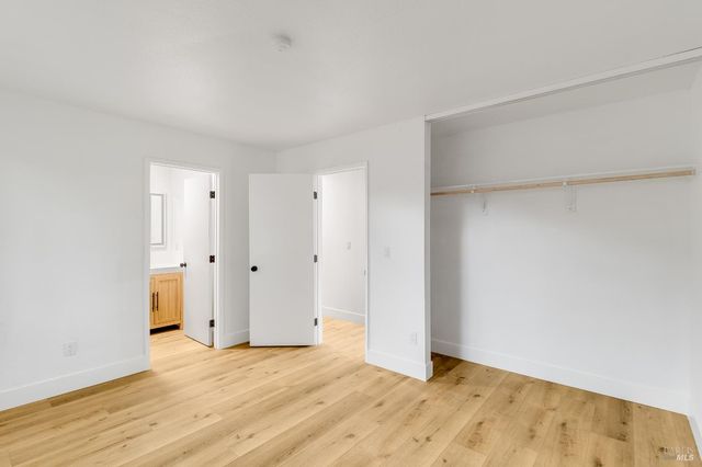 30 Cherokee Ct, Santa Rosa, CA 95403