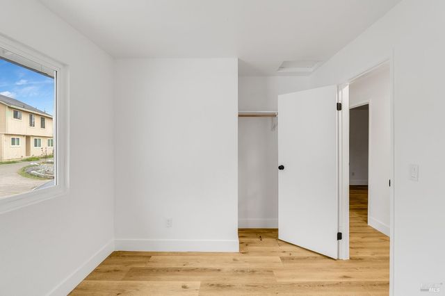 30 Cherokee Ct, Santa Rosa, CA 95403