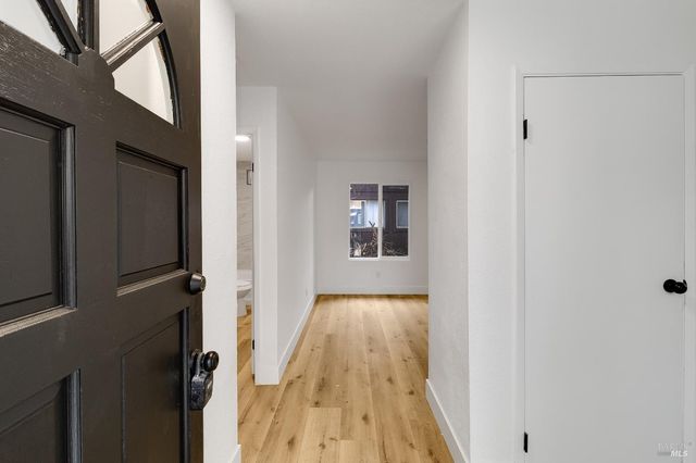 30 Cherokee Ct, Santa Rosa, CA 95403