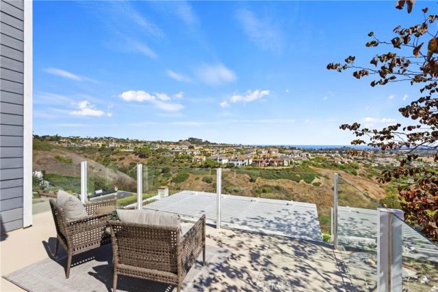 12 Byron Close, Laguna Niguel, CA 92677