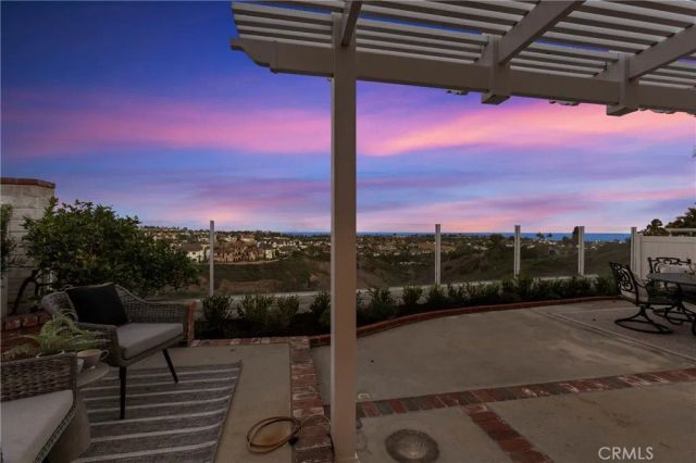 12 Byron Close, Laguna Niguel, CA 92677