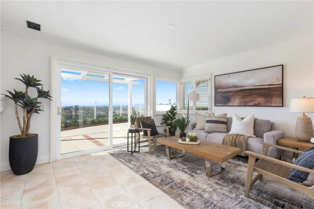 12 Byron Close, Laguna Niguel, CA 92677
