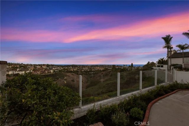 12 Byron Close, Laguna Niguel, CA 92677