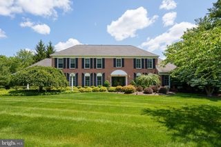 270 CARRIAGE WAY, Princeton, NJ 08540