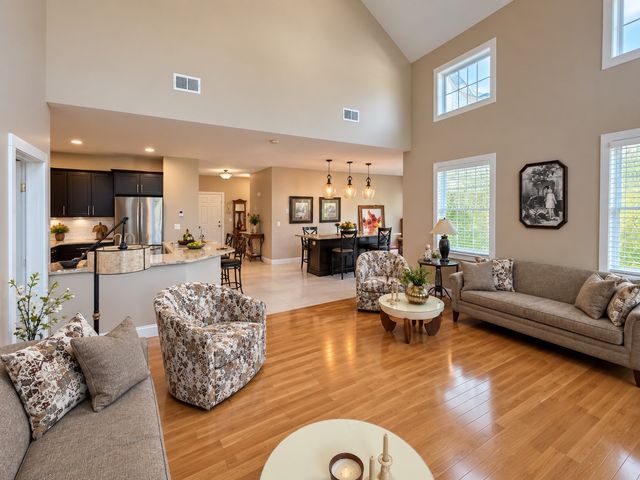 5 Jetty Ct, Wareham, MA 02532