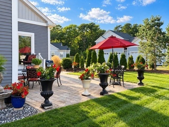 5 Jetty Ct, Wareham, MA 02532