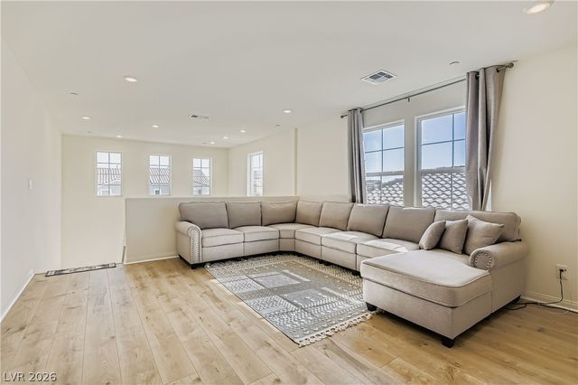 3733 Battipaglia Avenue, Henderson, NV 89044