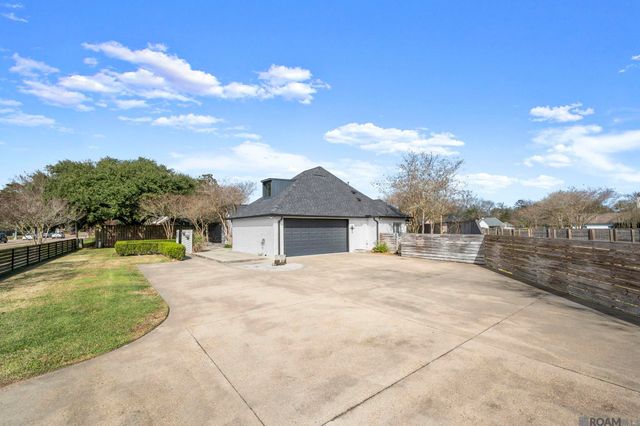 17950 Old Jefferson, Prairieville, LA 70769