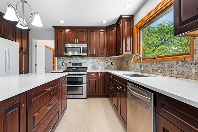 2580 Northridge Court, Ann Arbor, MI 48108