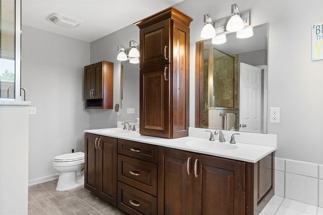 2580 Northridge Court, Ann Arbor, MI 48108