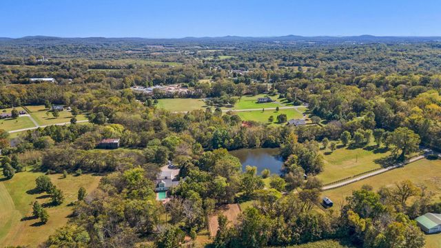 6646 Arno College Grove Rd, College Grove, TN 37046