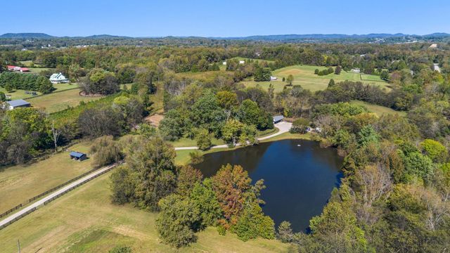 6646 Arno College Grove Rd, College Grove, TN 37046