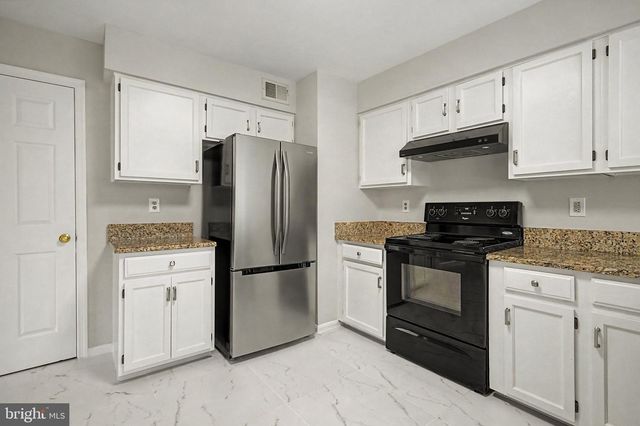 1208 MUSKET CT NE, Leesburg, VA 20176