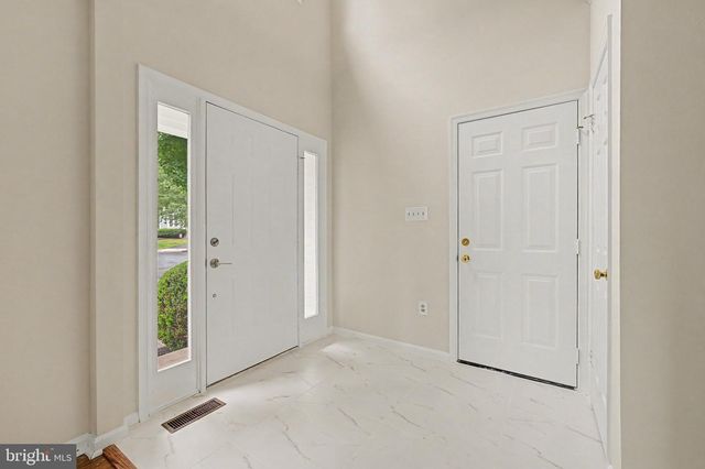 1208 MUSKET CT NE, Leesburg, VA 20176