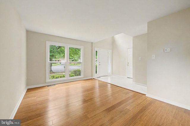 1208 MUSKET CT NE, Leesburg, VA 20176