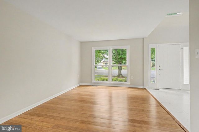1208 MUSKET CT NE, Leesburg, VA 20176