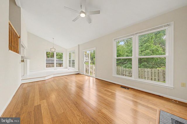 1208 MUSKET CT NE, Leesburg, VA 20176