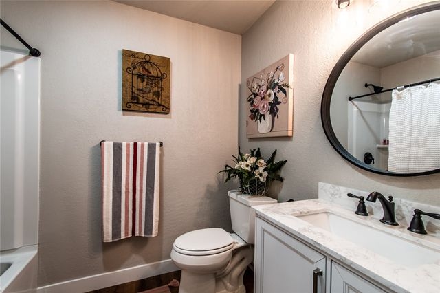 4513 Greensboro Dr, Corpus Christi, TX 78413