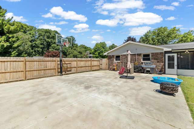 3909 Petersmill Drive, Lafayette, IN 47905