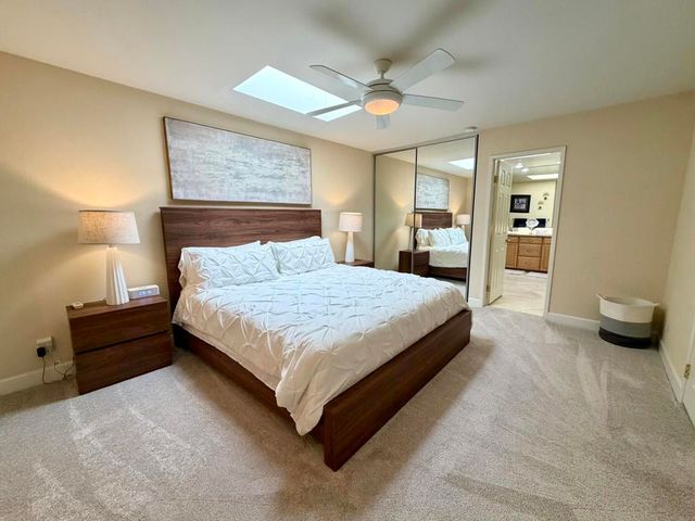 240 Santa Barbara Circle, Palm Desert, CA 92260