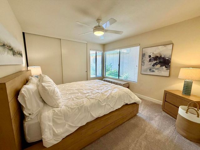 240 Santa Barbara Circle, Palm Desert, CA 92260