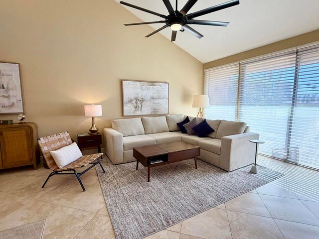 240 Santa Barbara Circle, Palm Desert, CA 92260