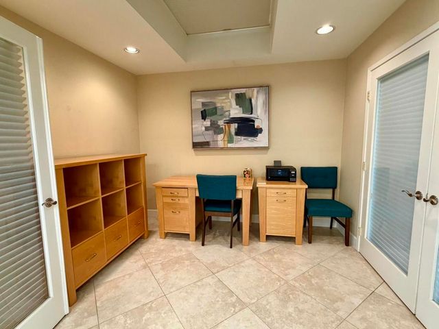 240 Santa Barbara Circle, Palm Desert, CA 92260