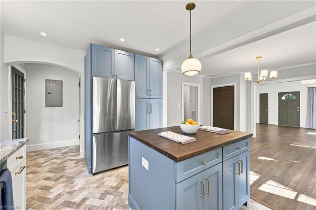 813 Arbordale Avenue, High Point, NC 27262