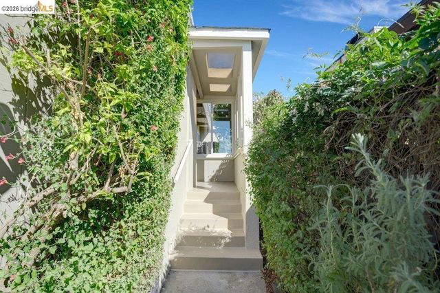 2728 Del Monte Avenue, El Cerrito, CA 94530