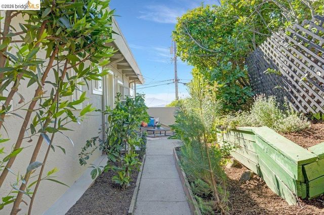 2728 Del Monte Avenue, El Cerrito, CA 94530