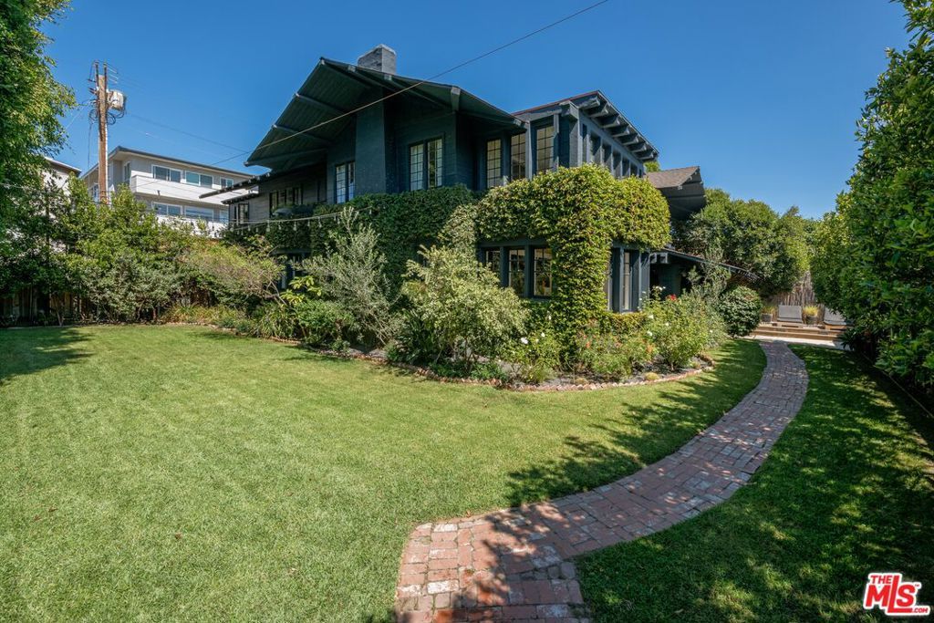 15 30th Avenue, Los Angeles, CA 90291 — photo 2