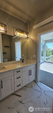 1208 Harrington Avenue NE, Renton, WA 98056
