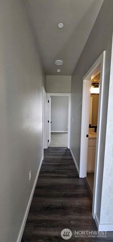 1208 Harrington Avenue NE, Renton, WA 98056