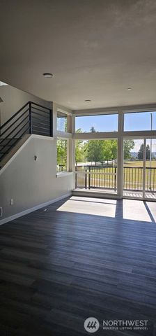 1208 Harrington Avenue NE, Renton, WA 98056