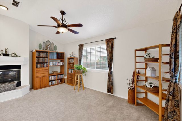 10220 BURHAM Road NW, Albuquerque, NM 87114