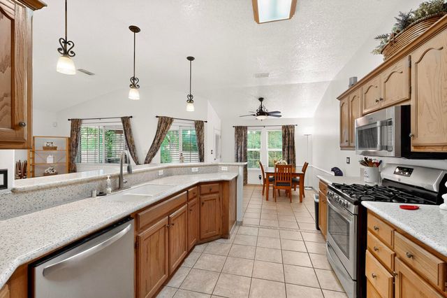 10220 BURHAM Road NW, Albuquerque, NM 87114