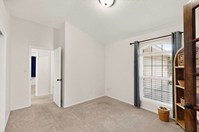 10220 BURHAM Road NW, Albuquerque, NM 87114