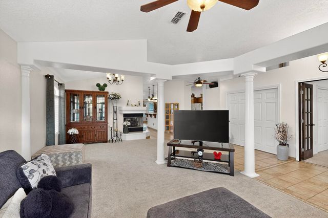 10220 BURHAM Road NW, Albuquerque, NM 87114