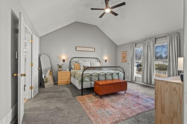 13928 W 71st Place, Shawnee, KS 66216