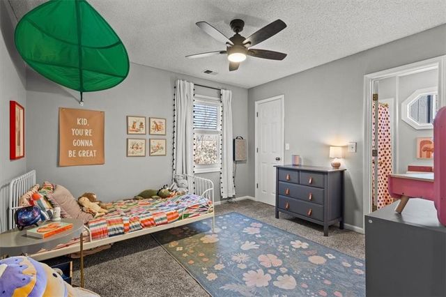 13928 W 71st Place, Shawnee, KS 66216