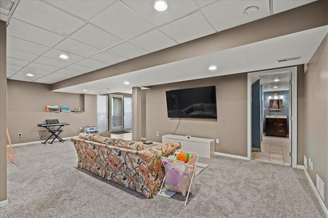 13928 W 71st Place, Shawnee, KS 66216