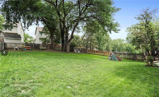 13928 W 71st Place, Shawnee, KS 66216