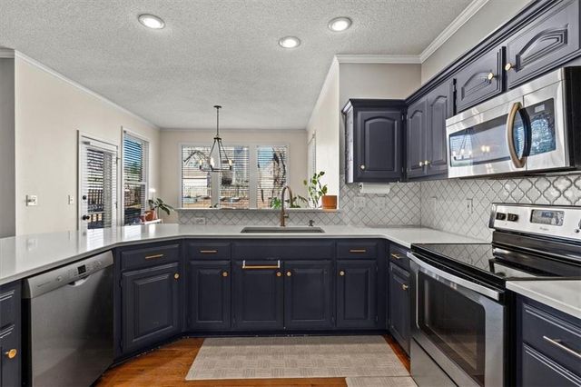 13928 W 71st Place, Shawnee, KS 66216