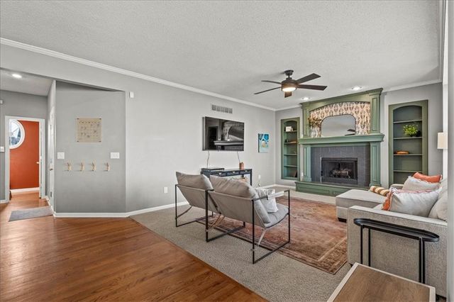 13928 W 71st Place, Shawnee, KS 66216