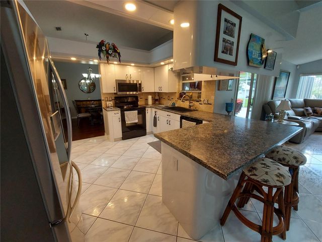 26010 NEWCOMBE CIRCLE, Leesburg, FL 34748