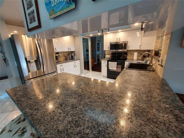 26010 NEWCOMBE CIRCLE, Leesburg, FL 34748