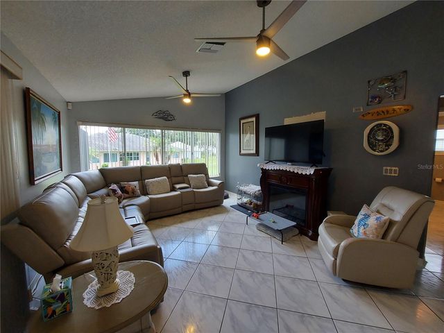 26010 NEWCOMBE CIRCLE, Leesburg, FL 34748