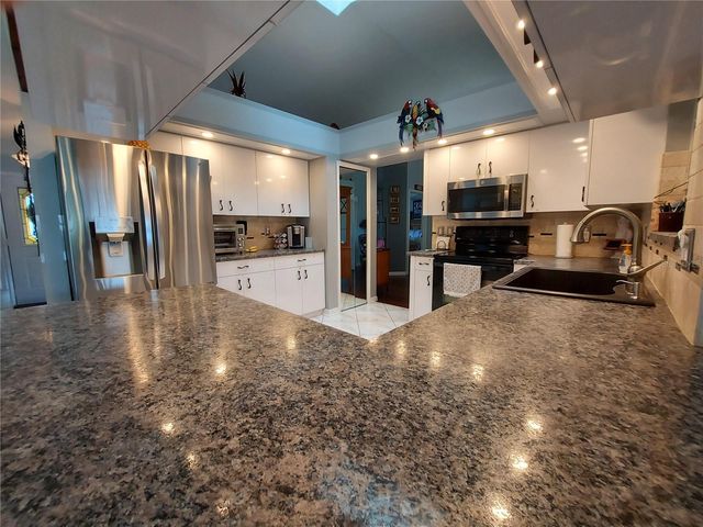 26010 NEWCOMBE CIRCLE, Leesburg, FL 34748