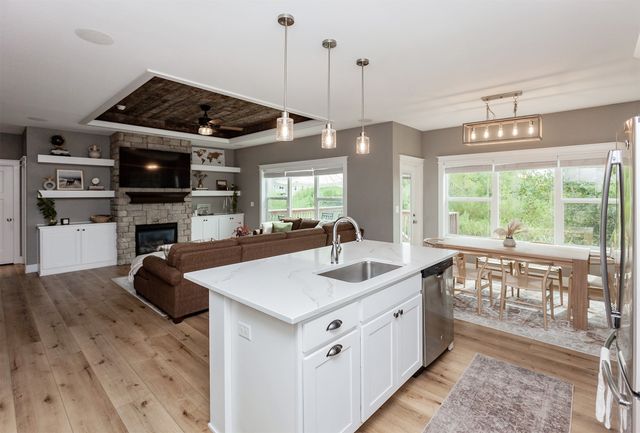 5003 NE Ledgestone Court, Ankeny, IA 50021